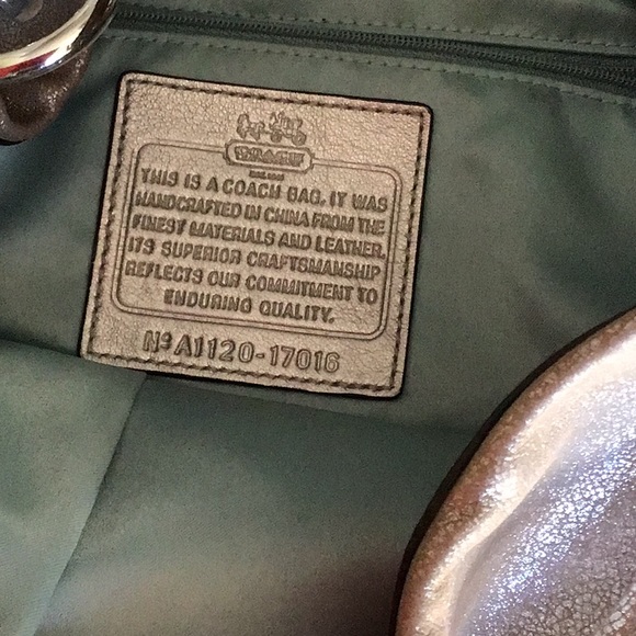 Coach leather purse - Picture 5 of 6